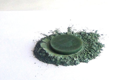 Peacock Pearl Pigment - 10gms Bestow Charms